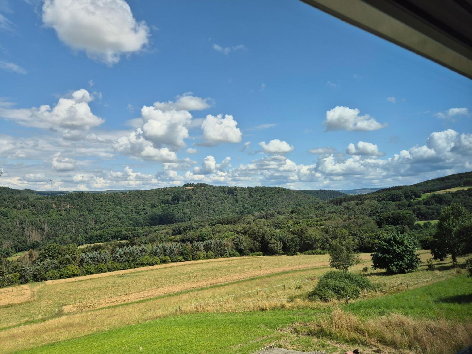 Serenity Vista Retreat Bnb Bescheid Exteriör bild