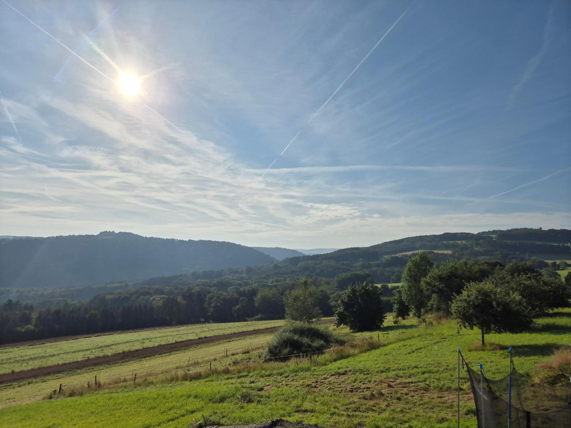 Serenity Vista Retreat Bnb Bescheid Exteriör bild